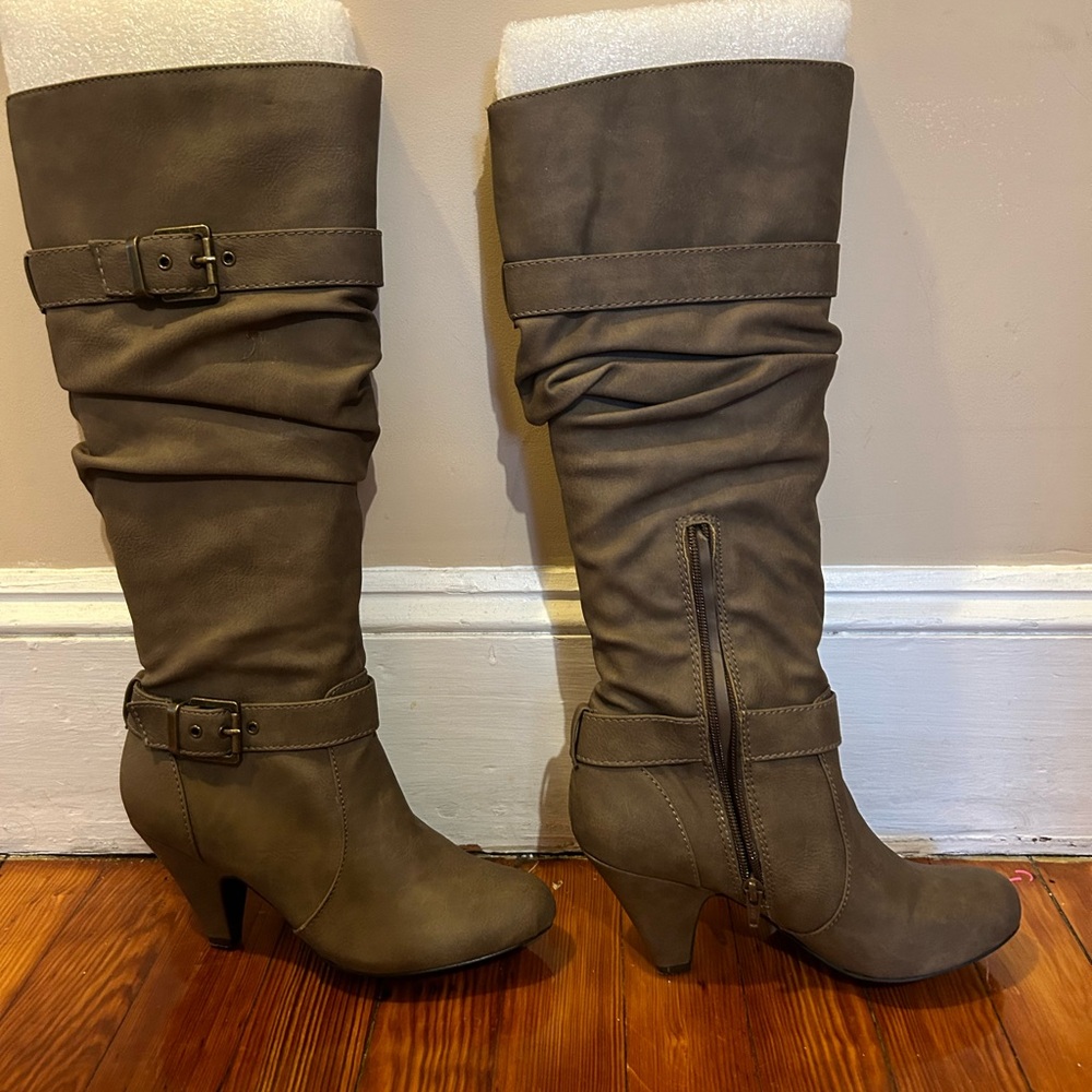 Jessica Simpson JP-Capry Boots Size 7.5 Pebble Color